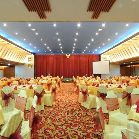 Hotel Savoy Homann Bandung Ngoại thất bức ảnh