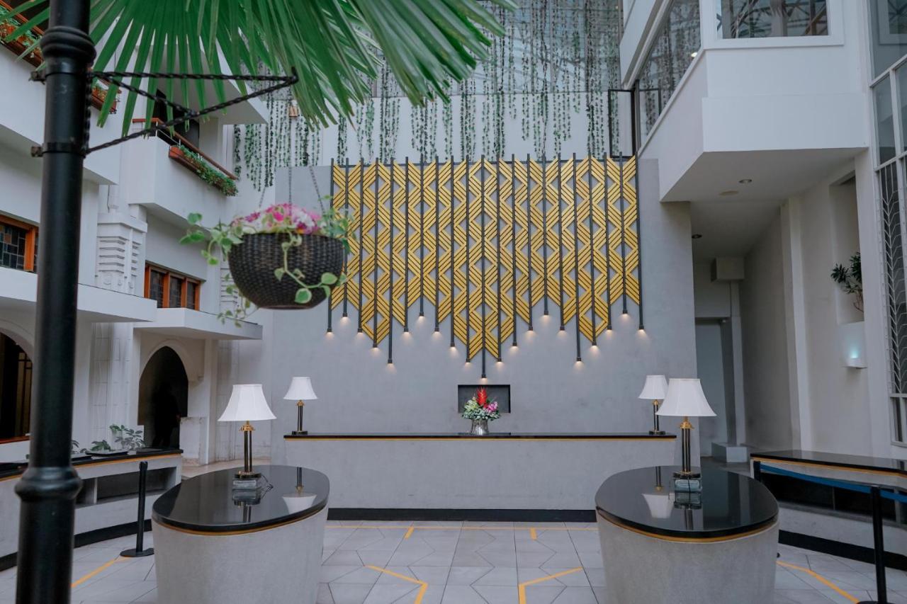 Hotel Savoy Homann Bandung Ngoại thất bức ảnh