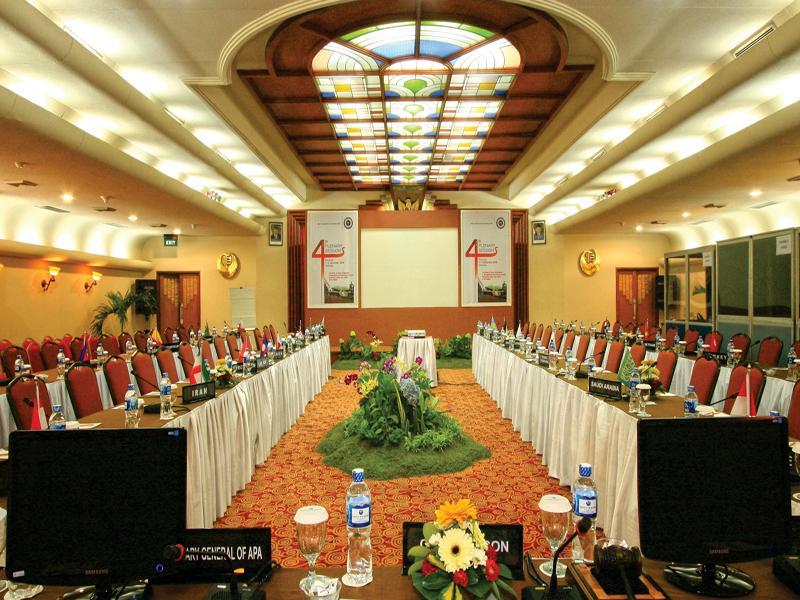 Hotel Savoy Homann Bandung Ngoại thất bức ảnh